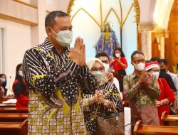 Wakil Wali Kota Bekasi Kunjungi Gereja Katolik, Pastikan Perayaan Natal Terapkan Protokol Kesehatan Ketat