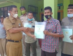BPN Kabupaten Bekasi Serahkan 100 Sertifikat Tanah untuk Warga Desa Sukamukti