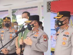 Plt Wali Kota Bekasi Tinjau Proses Vaksinasi di Alun-alun