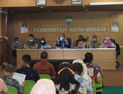Plt Wali Kota Bekasi Evaluasi Capaian Vaksinasi Lansia Bersama Tiga Pilar