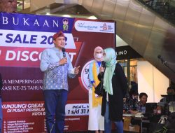 Plt Wali Kota Bekasi Resmi Buka Great Sale 2022 di Pusat Perbelanjaan