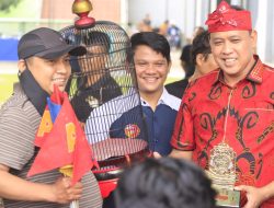 Plt Wali Kota Bekasi Buka Turnamen  “Burung Kicau Mania” di Area Stadion Patriot
