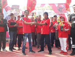 Kader PDI Perjuangan Kabupaten Bekasi Kompak Adakan Kegiatan Olahraga Bersama