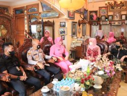 Kapolres Metro Bekasi Kota Kunjungi Kediaman Irjen Pol (Purn) Aji Rustam Ramja
