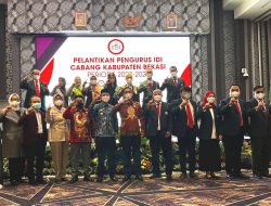 Dani Ramdan Hadiri Pelantikan Pengurus IDI Kabupaten Bekasi Periode 2022-2025