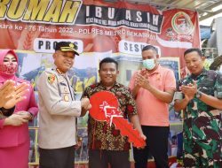 Plt Wali Kota Bekasi Bersama Kapolres dan Dandim Kunjungi Bedah Rumah Program HUT Bhayangkara ke-76