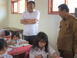 Bupati Humbahas Tinjau USB SMPN 5 Pollung