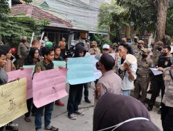 SMAN2 Kota Bekasi Kembali Didemo Terkait Dugaan Manipulasi Titik Koordinat PPDB Online Jalur Zonasi