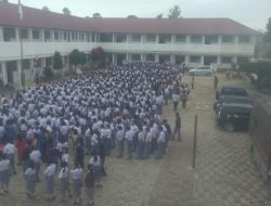 Disdukcapil  Humbahas Sosialisasi Kependudukan di SMAN 1 Lintongnihuta