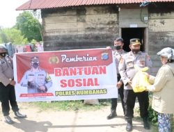 Kapolres Humbahas Berikan Bansos Dampak Kenaikan Harga BBM kepada Warga