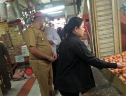 Datang ke Kota Bekasi, Puan Sambangi Pesantren Hingga Pasar Tradisional