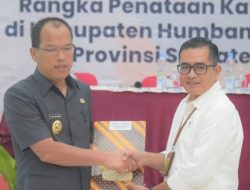Bupati Buka Sosialisasi  Inventarisasi dan Verifikasi PPTPKH di Humbahas