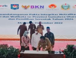 Pemkab Humbahas Hadiri Acara Penandatanganan Pakta Integritas Netralitas ASN di Pemilu 2024