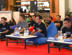 Jalin Sinergi dengan Komunitas Medsos, Diskominfosantik Gelar Ngobak
