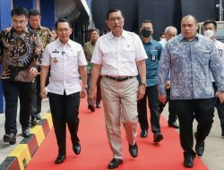 Pj Bupati Bekasi: Pabrik Daur Ulang Botol Plastik Kurangi Beban Sampah di TPA