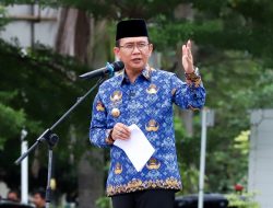 Pj Bupati Bekasi Beri Penghargaan Kepada  Pejabat dan ASN Berprestasi