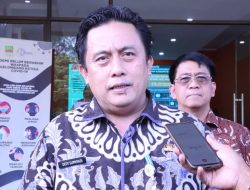 Lahan Sawah Terendam Banjir, Pemkab Bekasi – Kementan RI Berikan Bantuan Bibit dan Pupuk ke Petani