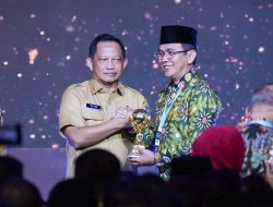 UHC AWARD 2023, Peserta JKN Capai 98,07 Persen, Pemkab Bekasi Diganjar Penghargaan Kemenko PMK