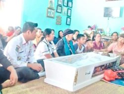Wabup Humbahas Melayat Kades Sion Timur II Meninggal Dunia di Parlilitan