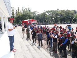 Puncak Peringatan Hari Buruh di Kota Bekasi, Tri Adhianto: Para Pekerja Harus Terdaftar di BPJS Ketenagakerjaan