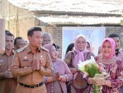 Wakil Bupati Humbahas Dampingi Ketua TP PKK Provsu Monitoring Desa Percontohan