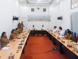 Bupati Humbahas Terima Alat Antropometri dan SDIDTK dari Pasar Modal Indonesia