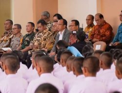 Bupati Humbahas Hadiri Wisuda Angkatan IX SMA Unggul  DEL