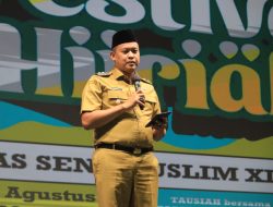 Plt Wali Kota Bekasi Apresiasi Pentas Seni Muslim Xinjiang