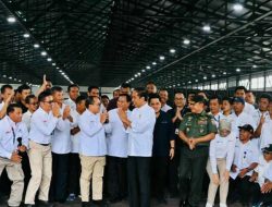 Dirut PT Pindad Abraham Mose Terima Kunjungan Presiden Jokowi Bersama Menteri BUMN dan Menhan