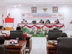 Bupati dan Wakil Bupati Humbahas Hadiri Rapat Paripurna HUT ke-20 Kabupaten Humbahas
