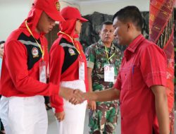 20 Siswa SMA Dilatih Untuk Calon Paskibra Kabupaten Toba