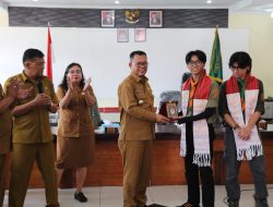 Bupati  Toba Apresiasi Mahasiswa  Arsitektur UNPAR Meneliti Rumah Batak Toba Sebagai Proyek Ekspedisi