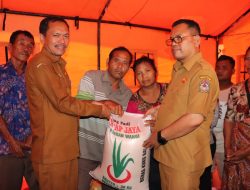 Pemkab Toba Berikan Bantuan Tali Asih untuk Korban Kebakaran