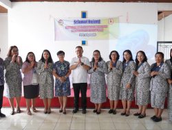 Bupati Toba Ajak Bidan Melayani Masyarakat dengan Tulus