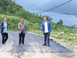 Bupati Humbahas Tinjau Pembangunan Jalan di Pollung dan Batas Samosir