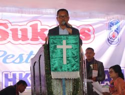 Bupati Toba Hadiri Pesta Jubileum 50 Tahun HKBP Aruan