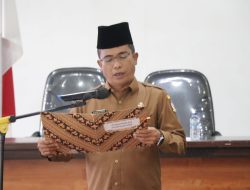 Bupati Toba Lantik Lahsa Junianna Simanullang Pejabat Administrator
