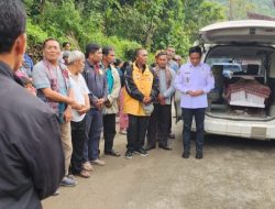 Wakil Bupati Humbahas Oloan P Nababan Hadiri Pemakaman Sahabatnya