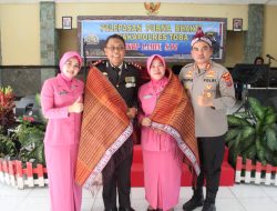 Kapolres Toba Gelar Upacara Pelepasan Purna Bakti AKBP Lamin dari Jabatan Waka Polres