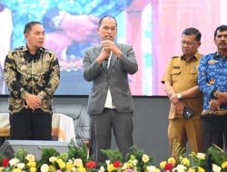Bupati Humbahas Hadiri Rapat Pendeta HKBP,  Paparkan Program Pembangunan