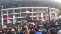 Ribuan Kaum Milenial Padati Stadion GBK, Tepis Anggapan  Ganjar Pranowo Tak Mendukung Sepak Bola