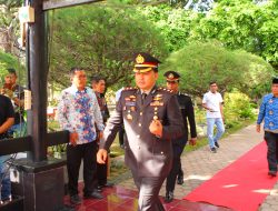 Polres  Toba Peringati Hari Pahlawan ke-78, Tabur  Bunga di Makam Pahlawan Nasional Raja Sisingamangaraja XII