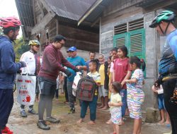 Kapolres Toba AKBP Taufiq Hidayat Thayeb Bersama Jajaran Gowes Santai Bersama