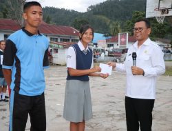 Bupati Toba Poltak Sitorus Ingatkan Pelajar Tolak Narkoba, Rajin Belajar dan Olahraga