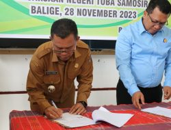 Bupati Toba Bersama Kajari Teken MoU, Masalah Hukum Segera Tuntas