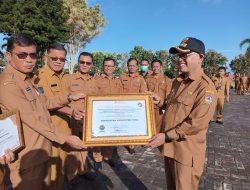 Pemkab Toba Dapat Penghargaan Kepatuhan Penyelenggaraan Pelayanan Publik
