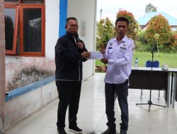 Pemkab Toba Berikan Bantuan Korban Kebakaran di Silaen