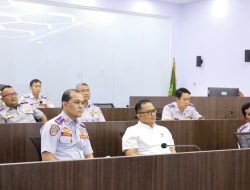 Pj WaliKota Bekasi Hadiri Rapat Koordinasi Pengamanan Arus Mudik Bersama Kemenhub