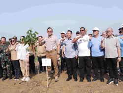 Tanam Pohon Bersama Menteri ATR/BPN, Pj Bupati Dani Ramdan Harapkan Jadi Dorongan Kurangi Emisi Karbon