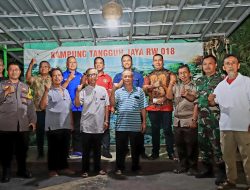 Dandim 0507/Bekasi Bersama Kapolres Bekasi Kota Kunjungi Kampung Tangguh Jaya RW 018